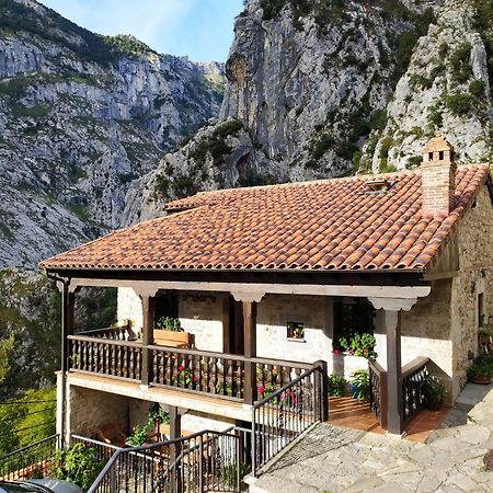 El Portal Del Abuelo Lejlighed Arenas De Cabrales Eksteriør billede