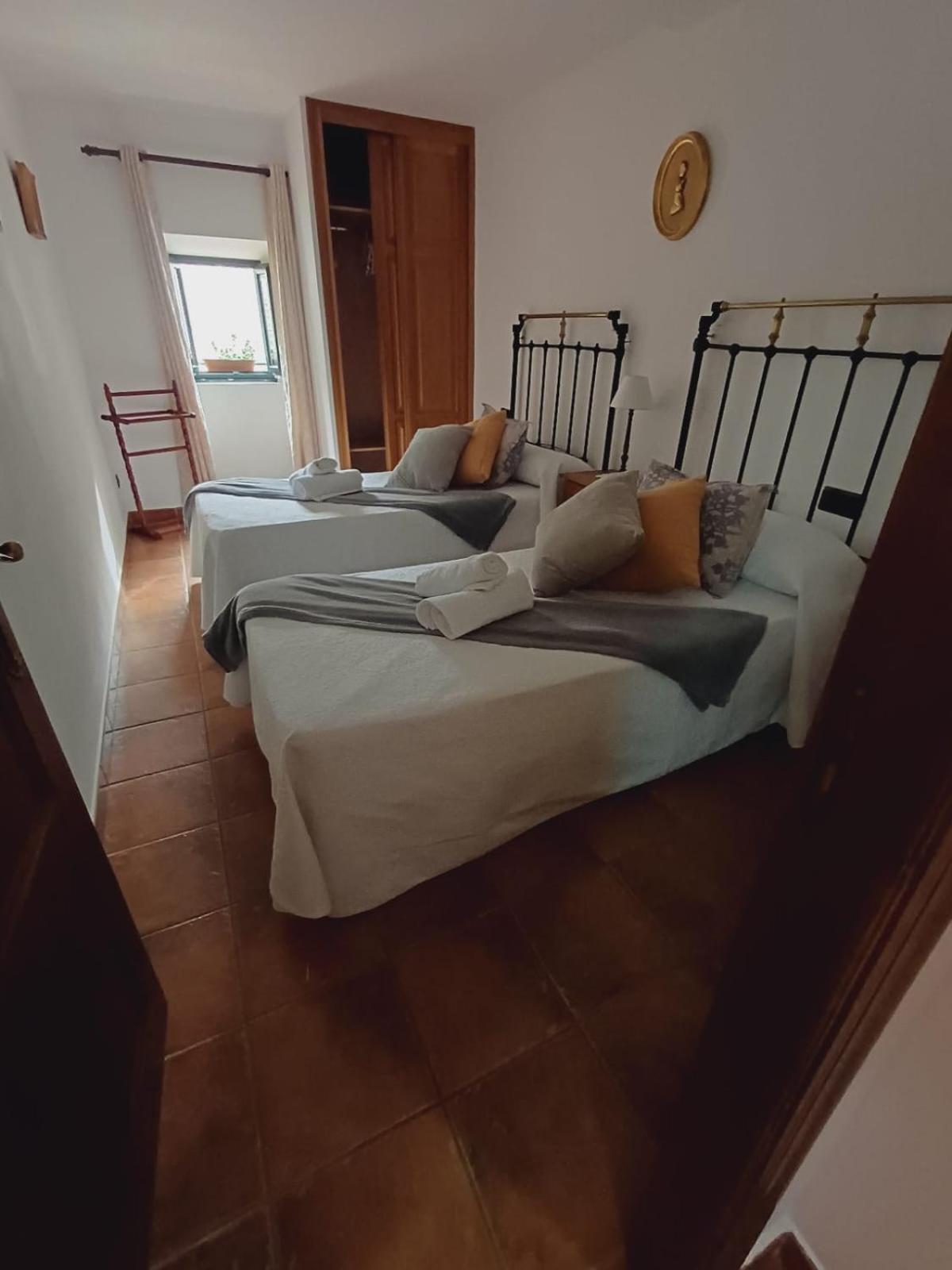 El Portal Del Abuelo Lejlighed Arenas De Cabrales Eksteriør billede