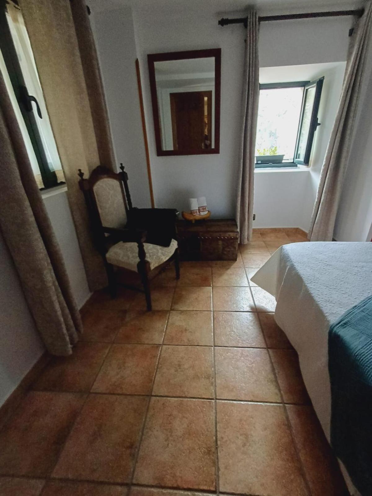 El Portal Del Abuelo Lejlighed Arenas De Cabrales Eksteriør billede