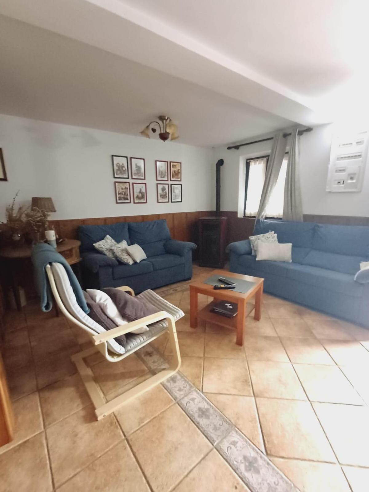 El Portal Del Abuelo Lejlighed Arenas De Cabrales Eksteriør billede